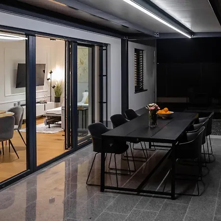 Apartma Vila Center Lux Slovenj Gradec Exterior photo